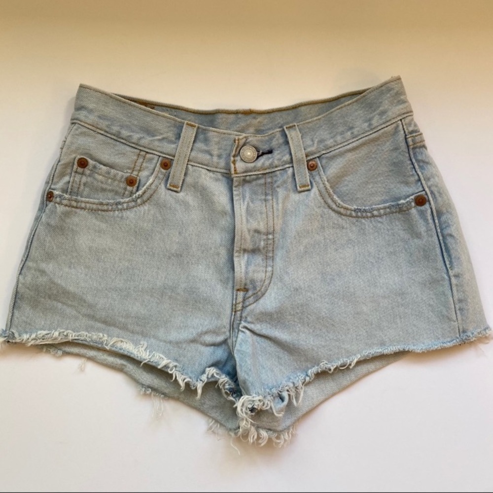 Levi’s Mid Rise Light Wash Short Jean Shirts